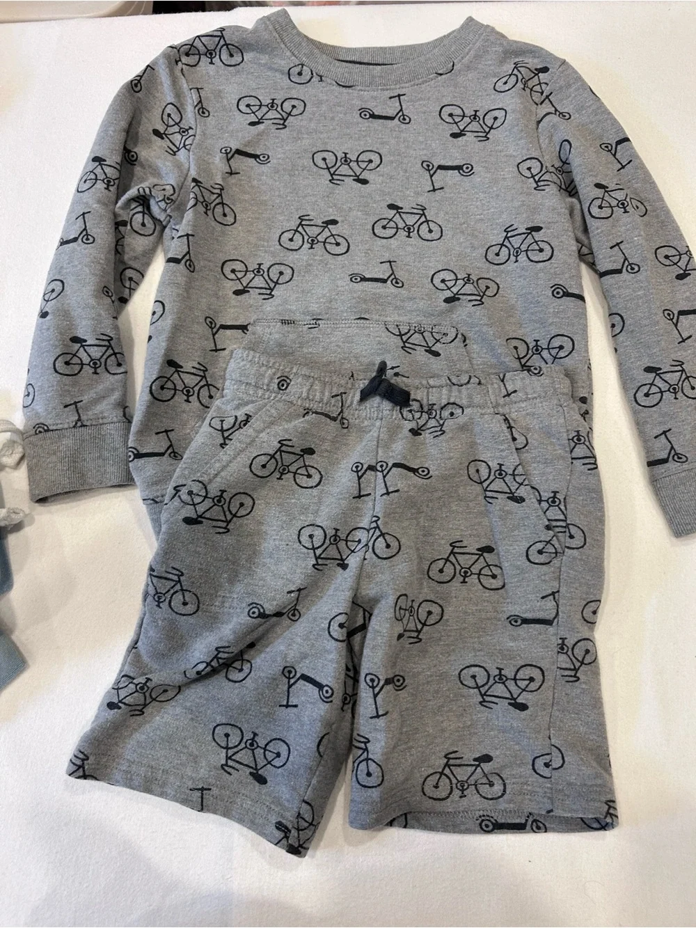 Cat & Jack boys sweater